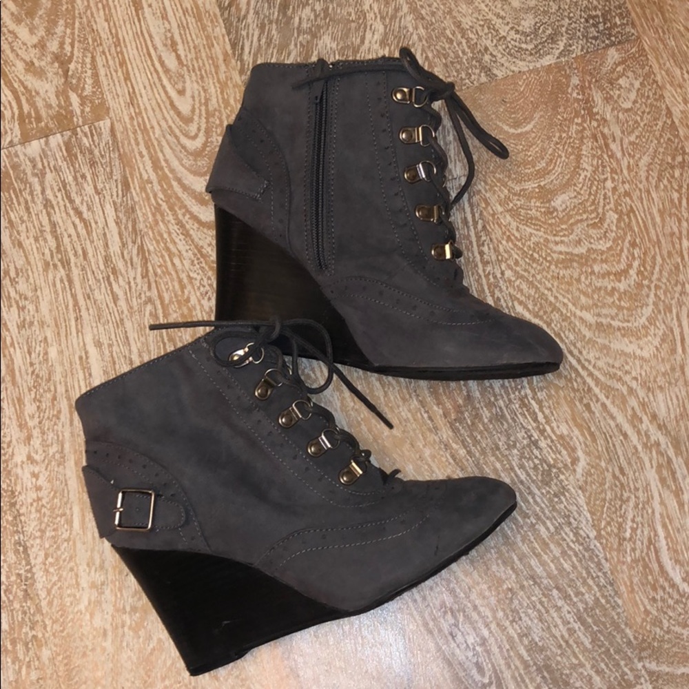 Chinese laundry awaken ankle boots 7 gray